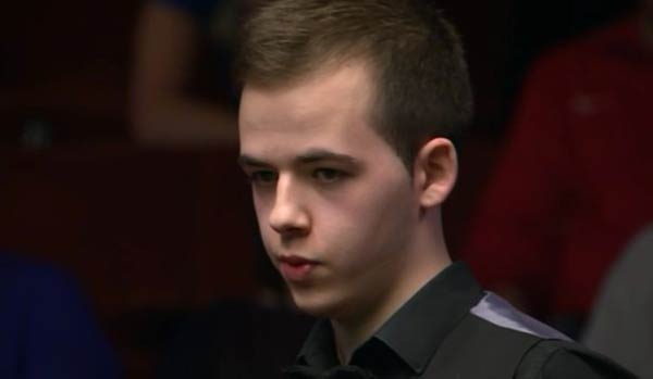 微弱优势背 微弱优势背