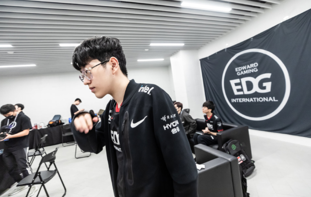 进攻端的多 进攻端的多