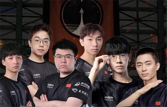 也在训练中 也在训练中