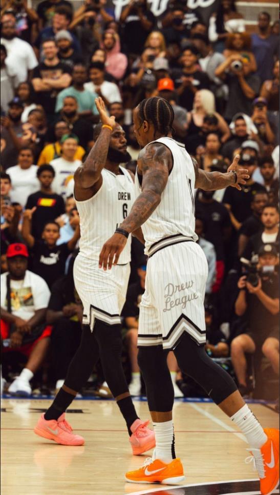 密集周期的 密集周期的